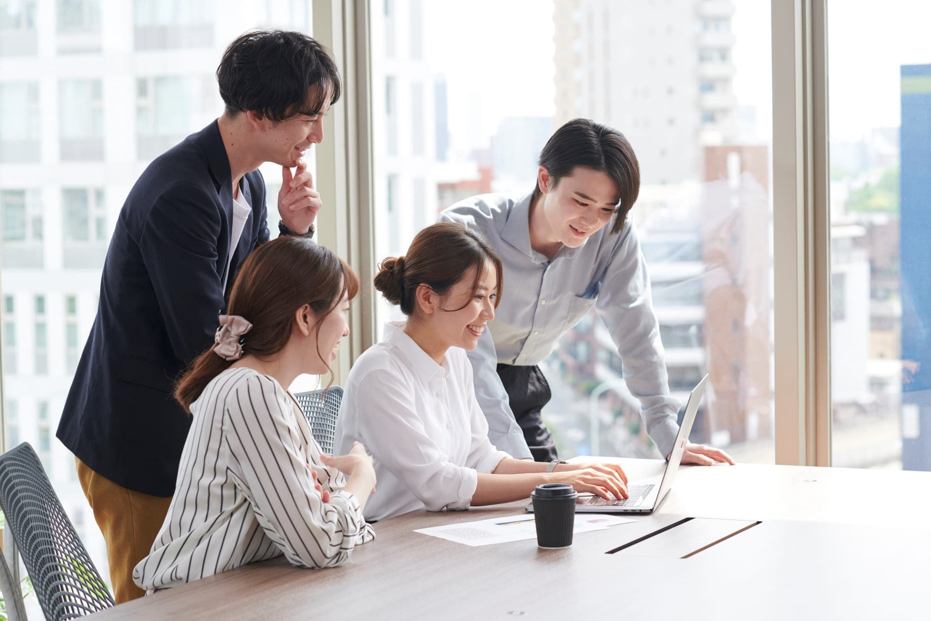 寄せ書き利用分の請求書払いを行う人