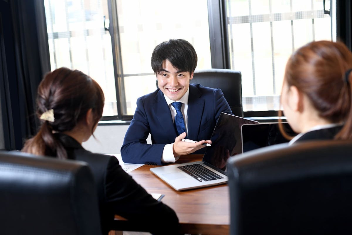 その人の頑張りについて誕生日寄せ書きで触れる