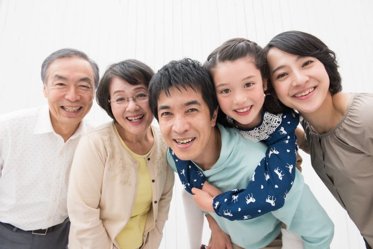 出産祝いの寄せ書きで親戚からのメッセージの例文