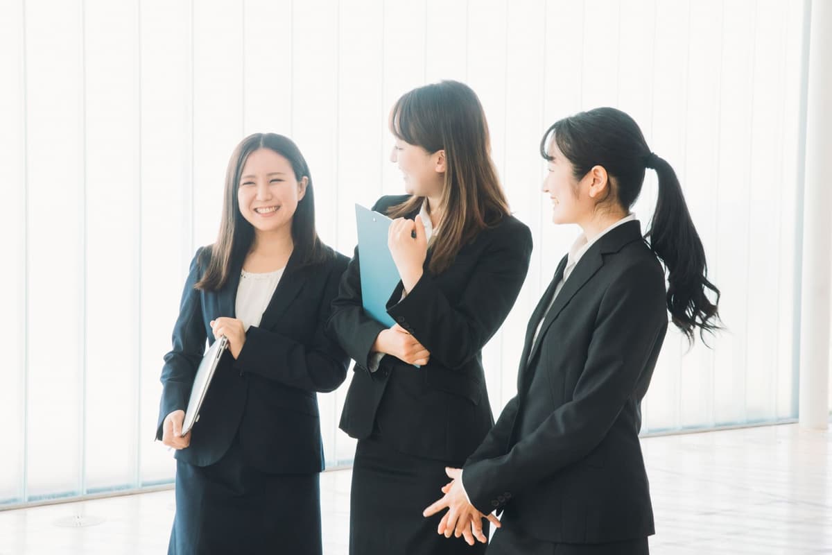 新人研修が一緒だった友達への結婚祝い寄せ書きメッセージ